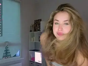 Stripchat Sex Chat of KiraBodrick