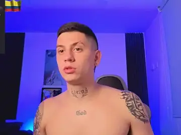 Stripchat Sex Cam of Yeiko_Romero_