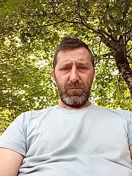 Stripchat Watch Live Sex Cams of BZH45