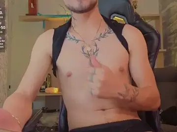 Stripchat Sex Cam of EdwardRoss_