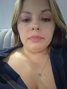 Stripchat Free Porn Cam of seherlatin