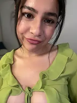 Stripchat Watch Live Sex Cams of CuteKira7