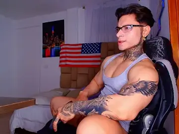 Stripchat Best live sex cam show of DennisWalkerr