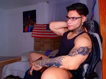 Stripchat Live Porn of DennisWalkerr