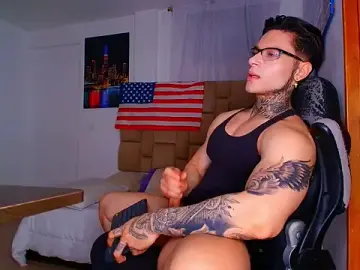 Stripchat Watch Live Sex Cams of DennisWalkerr