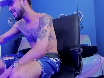 Stripchat Live Porn of harold_777