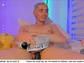 Stripchat Best live sex cam show of santikhalifa