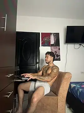 Stripchat Adult Webcam of Kenny_romano