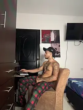 Stripchat Sex Chat of Kenny_romano