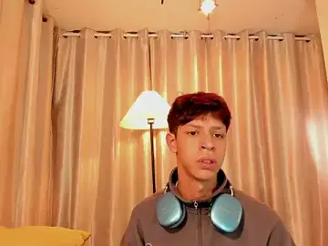 Stripchat Live Porn of Ethan_qop
