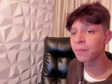 Stripchat Nude Webcam of Ethan_qop
