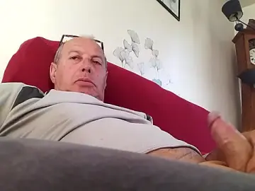 Stripchat Best Webcam of Vince072