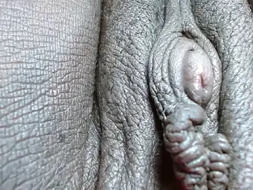 Stripchat Live Sex Cam of morenahott1