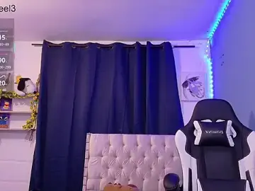 Stripchat Free Porn Cam of elias_steel1
