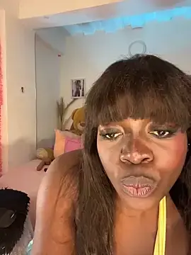 Stripchat Live Sex Cam of karinacortes