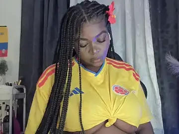 Stripchat Free Porn Cam of karinacortes