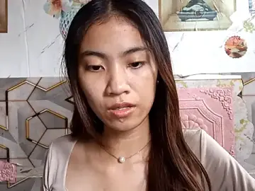 Stripchat Live Sex Cam of DeeannGunby