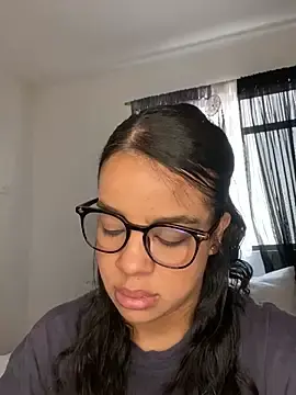 Stripchat Sex Cam of trianawhite