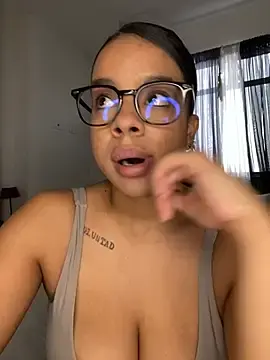 Stripchat Best Webcam of trianawhite