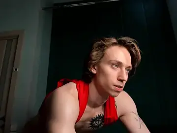 Stripchat Live Sex of ares_pallini