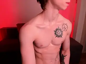 Stripchat Live Sex of ares_pallini