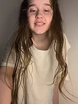Stripchat Live Sex of HornyGirlH
