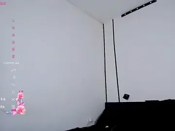 Stripchat Free Porn Cam of IsabellBigtitsxx