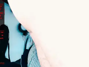 Stripchat Adult Webcam of Marieblueeyes