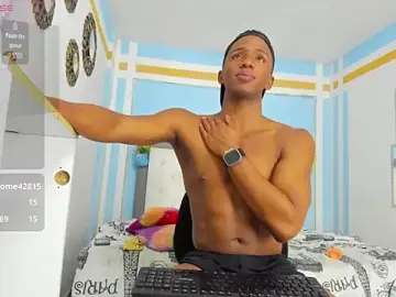 Stripchat Live Sex Cam of CloeHuffman