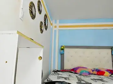 Stripchat Live Sex Cam of CloeHuffman