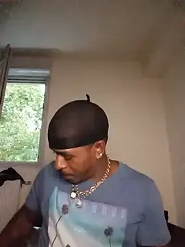 Stripchat Adult Video Chat of papoupinthishit