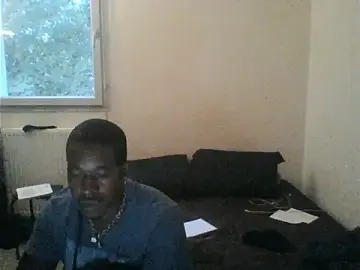 Stripchat Nude Webcam of papoupinthishit