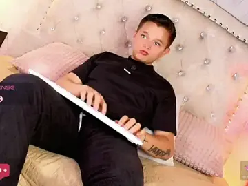 Stripchat Watch Live Sex Cams of Tim_wolf