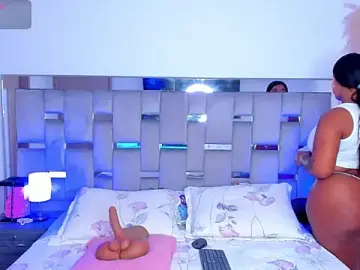 Stripchat Nude Webcam of Cammiila