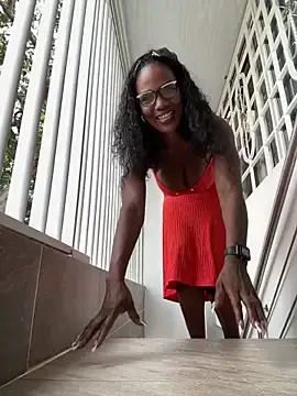 Stripchat Live Porn of Bustykeyla