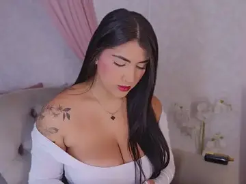 Stripchat Nude Webcam of PaulinaDuarte