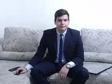 Stripchat Free Live Porn of Victor_Maitland