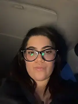 Stripchat Live Sex Cam of Valenhill@xh
