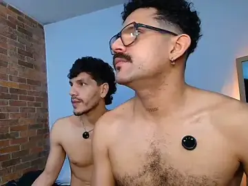 Stripchat Live Sex Cam of Benjamin_show