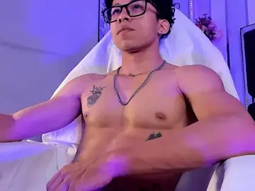 Stripchat Adult Webcam of AkazaBoy_