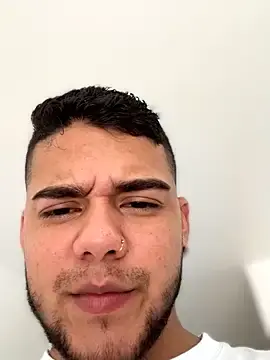 Stripchat Live Sex Cam of nathan_mason