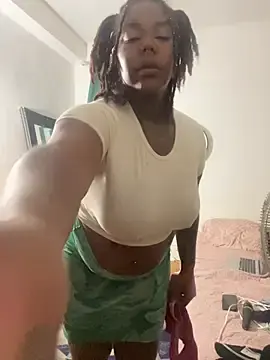 Stripchat Free Porn Cam of Goddess_Nafeesha