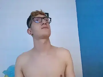 Stripchat Adult Webcam of Erick_Taylor3
