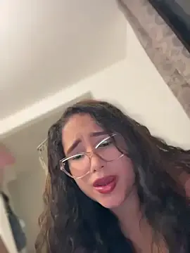 Stripchat Private Sex Chat of CurlyGirl_1