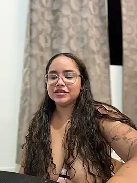 Stripchat Private Sex Chat of CurlyGirl_1