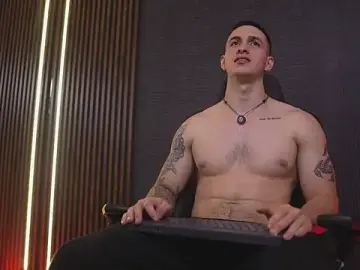 Stripchat Free Porn Cam of JacksonOlsenn