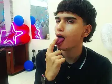 Stripchat Live Porn of Steve_Hotman