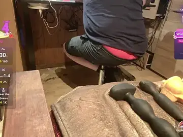Stripchat Sex Cam of misteryman1956