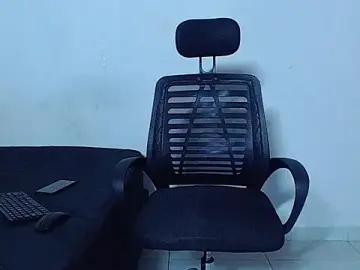 Stripchat Watch Live Sex Cams of mikecoper_23