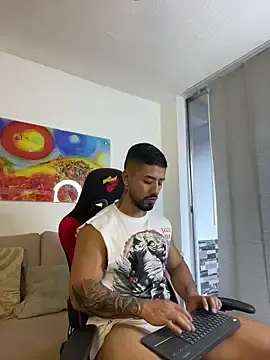 Stripchat Nude Webcam of Ezzio_Scolaro